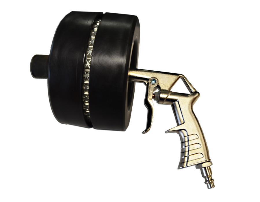 Pistolet de gravage pour vitre avec buse en acier, s'utilise avec une alimentation en air comprimé.